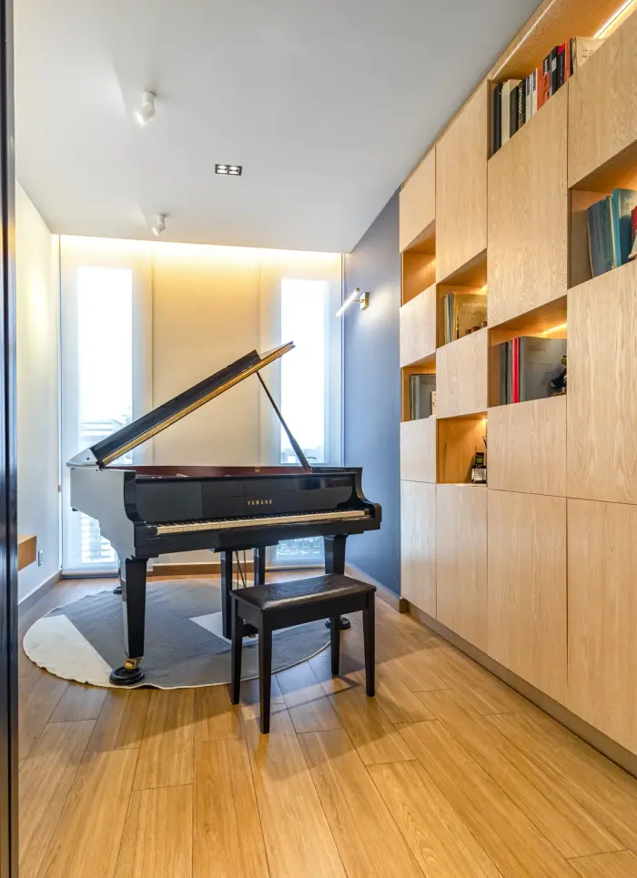 Departamento en Polanco con madera cálida y mobiliario a medida